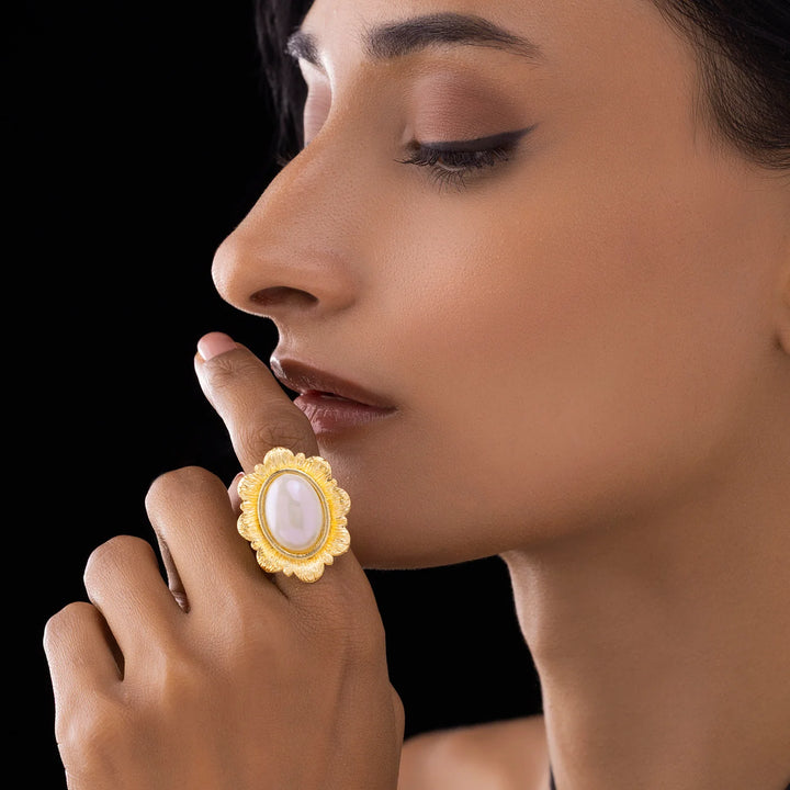 Anti Tarnish Oval Flower Cocktail ring