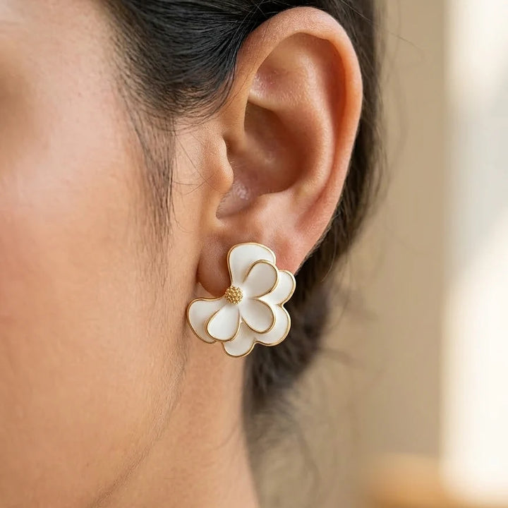 Korean White Flower Stud Earrings