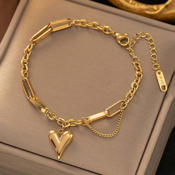 Gold-Plated Anti Tarnish Heart Charm Bracelet