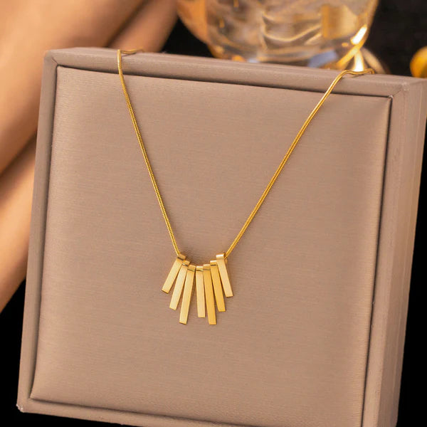 Gold Plated Anti Tarnish Dangling Stripes Pendant Necklace