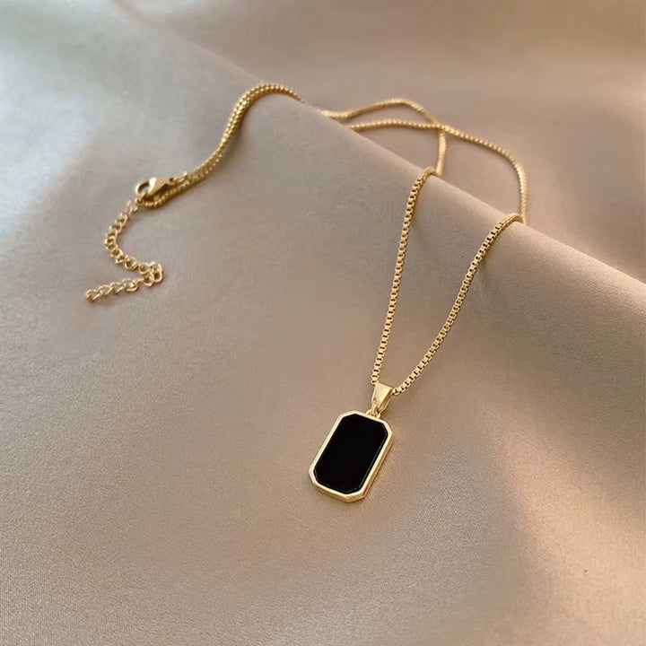 Minimal Black Rectangle Pendant Necklace