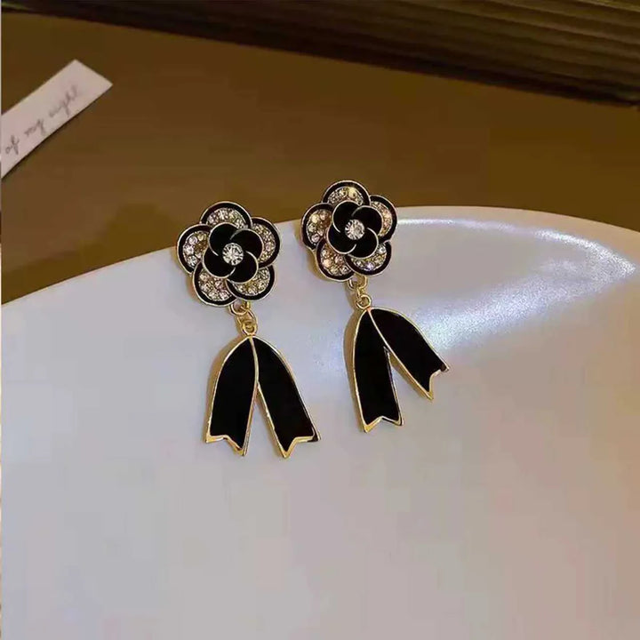 Korean Black Flower Stone Earrings